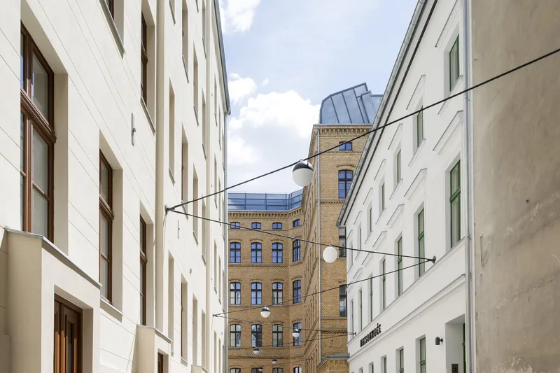 Gallery view of Potsdamer St 91