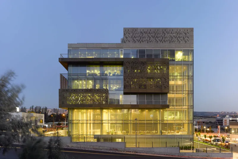 Gallery view of Dogan Medienzentrum